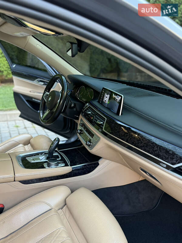 Седан BMW 7 Series 2016 в Одессе фото 22 Седан BMW 7 Series 2016 в Одессе