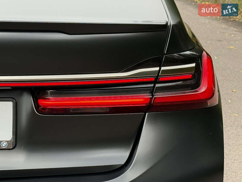 Седан BMW 7 Series 2019 в Ровно фото 25 Седан BMW 7 Series 2019 в Ровно