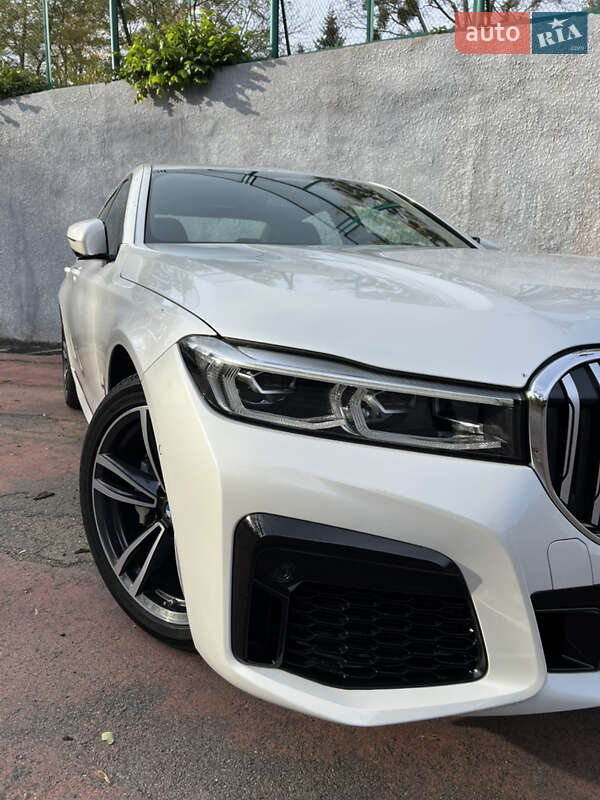 Седан BMW 7 Series 2022 в Киеве фото 3 Седан BMW 7 Series 2022 в Киеве
