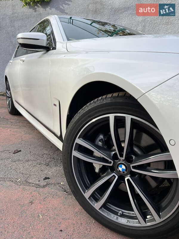 Седан BMW 7 Series 2022 в Киеве фото 18 Седан BMW 7 Series 2022 в Киеве