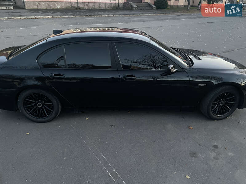 Седан BMW 7 Series 2004 в Долине фото 18 Седан BMW 7 Series 2004 в Долине