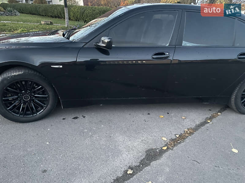 Седан BMW 7 Series 2004 в Долине фото 37 Седан BMW 7 Series 2004 в Долине