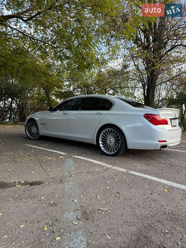 Седан BMW 7 Series 2011 в Одессе