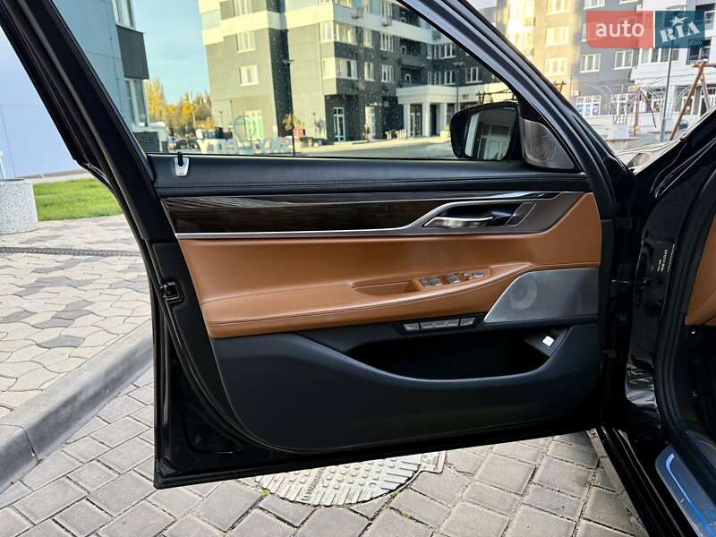 Седан BMW 7 Series 2016 в Одессе фото 39 Седан BMW 7 Series 2016 в Одессе