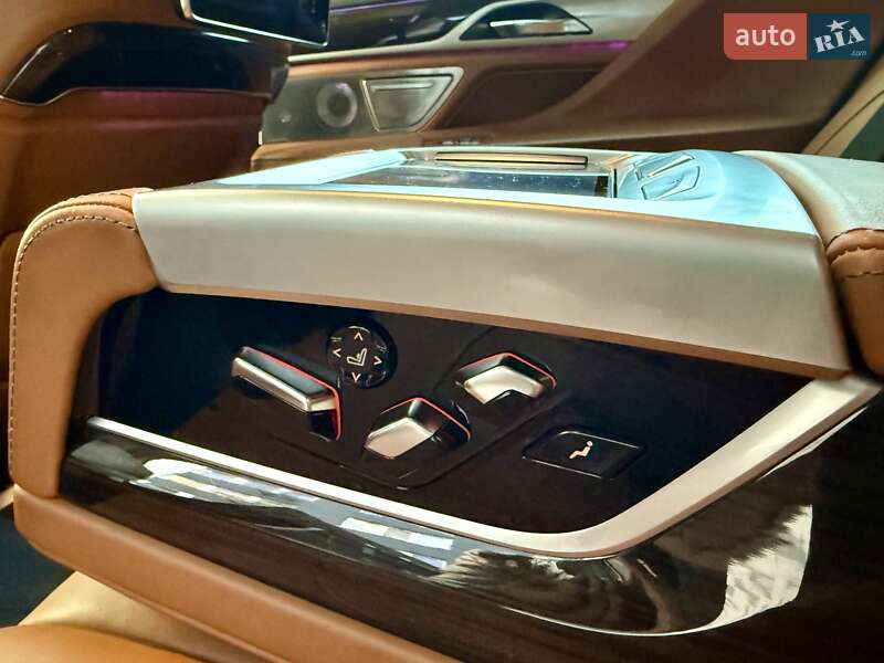Седан BMW 7 Series 2016 в Одессе фото 83 Седан BMW 7 Series 2016 в Одессе