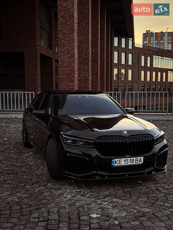 Седан BMW 7 Series 2018 в Дніпрі