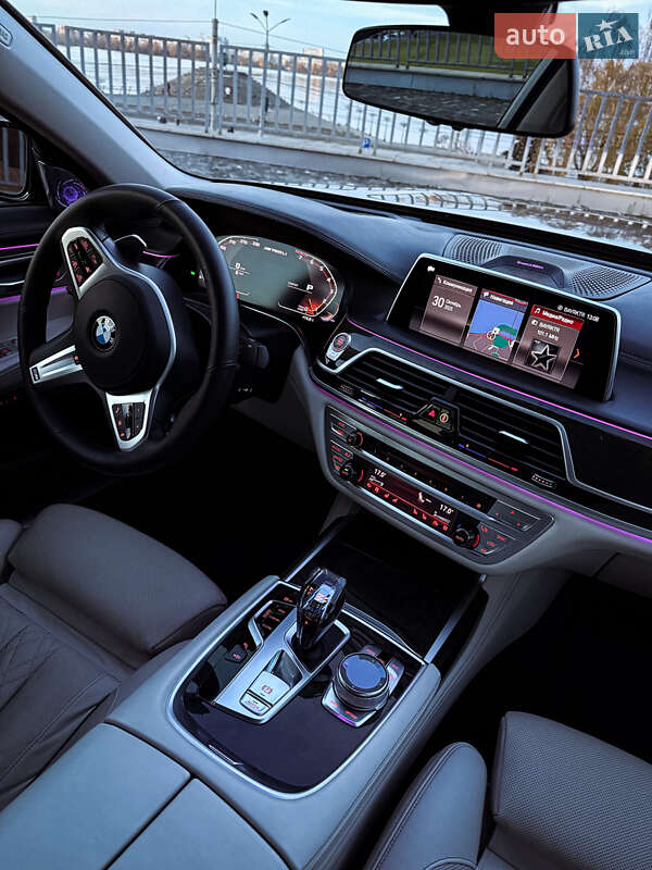 Седан BMW 7 Series 2018 в Дніпрі