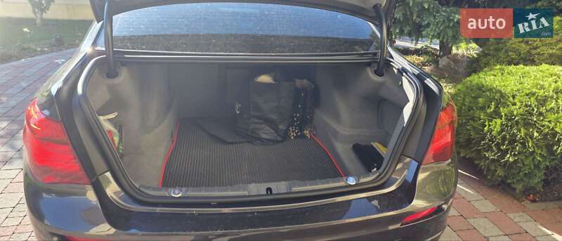 Седан BMW 7 Series 2013 в Ужгороді