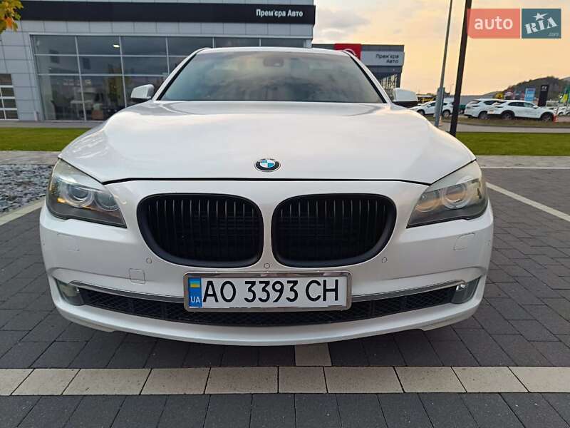 Седан BMW 7 Series 2009 в Мукачево