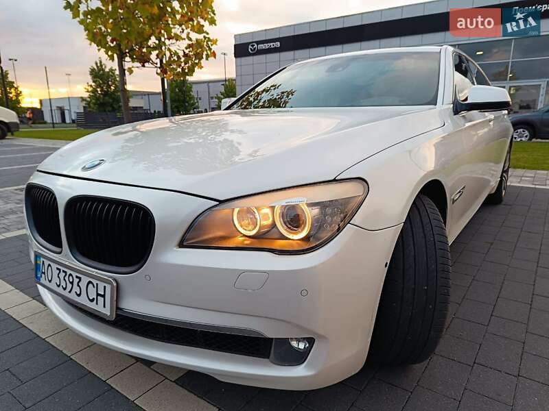 Седан BMW 7 Series 2009 в Мукачево