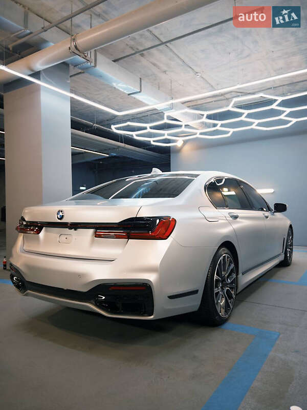 Седан BMW 7 Series 2018 в Киеве