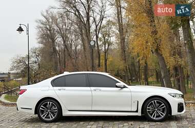 Седан BMW 7 Series 2022 в Киеве