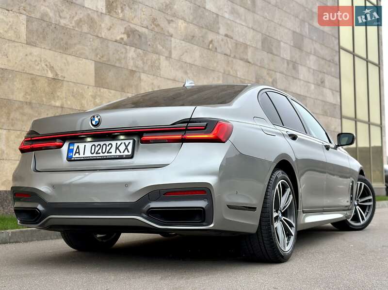 Седан BMW 7 Series 2022 в Киеве