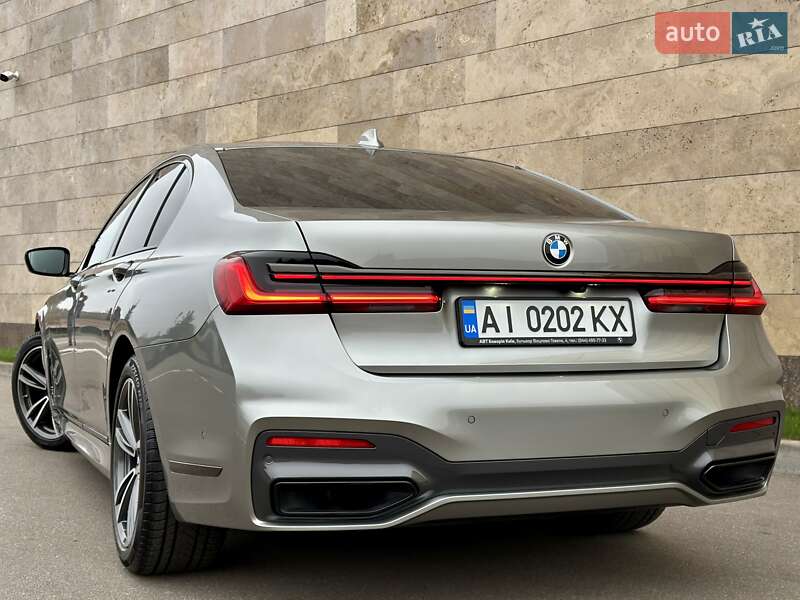 Седан BMW 7 Series 2022 в Киеве