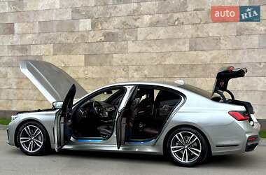 Седан BMW 7 Series 2022 в Киеве