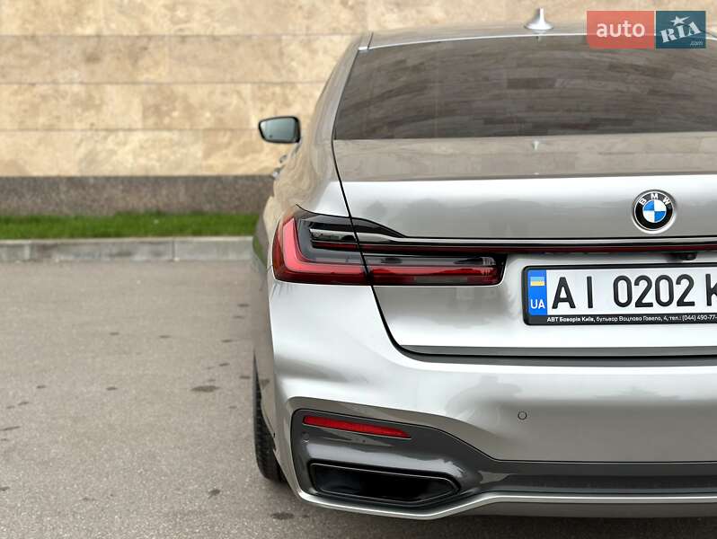 Седан BMW 7 Series 2022 в Киеве