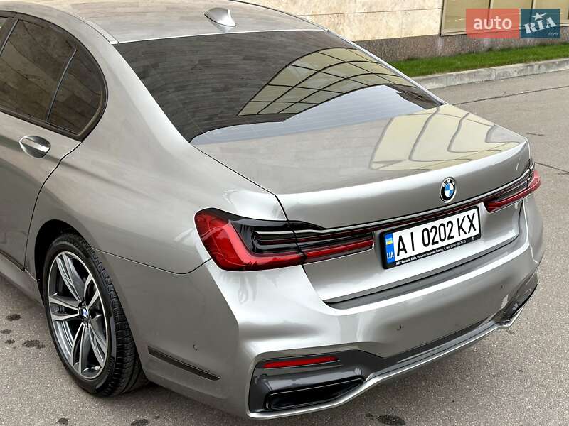 Седан BMW 7 Series 2022 в Киеве