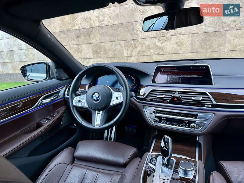 Седан BMW 7 Series 2022 в Киеве