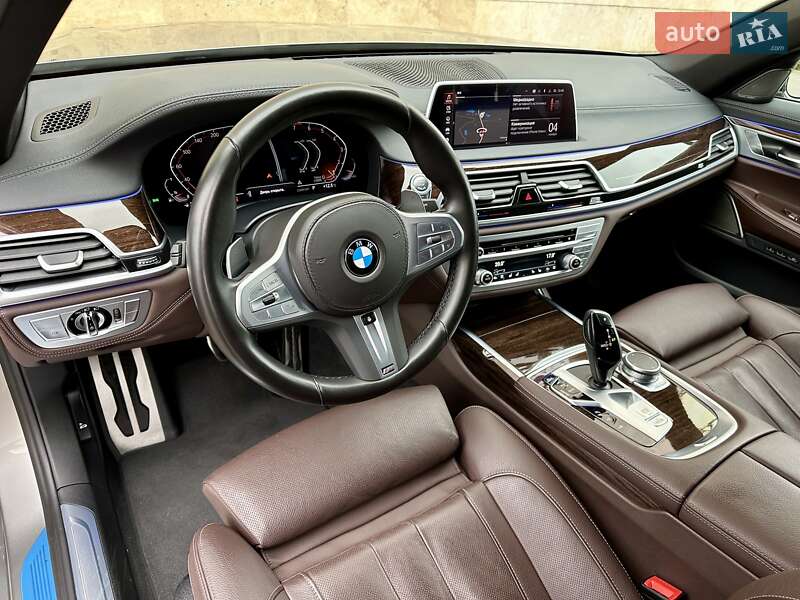 Седан BMW 7 Series 2022 в Киеве