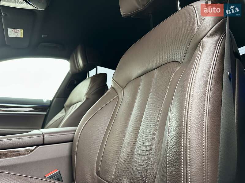 Седан BMW 7 Series 2022 в Киеве