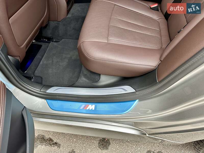 Седан BMW 7 Series 2022 в Киеве