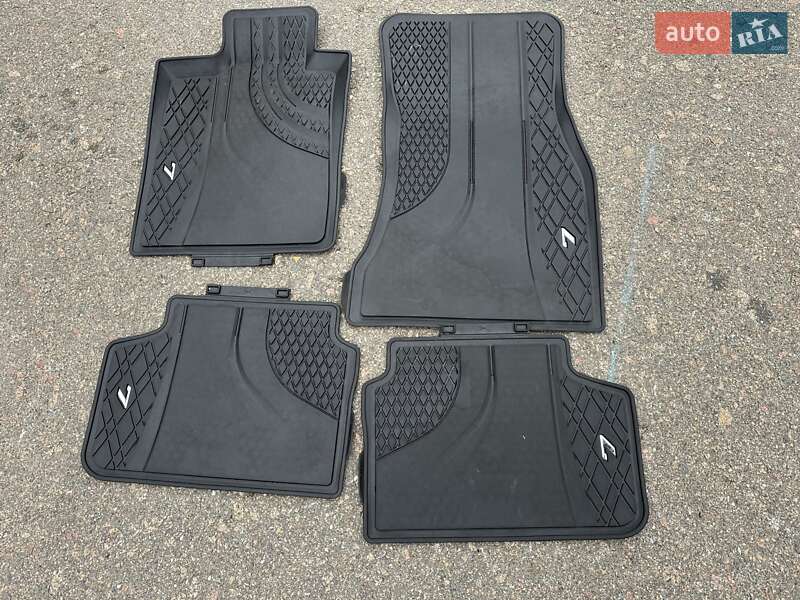 Седан BMW 7 Series 2022 в Киеве