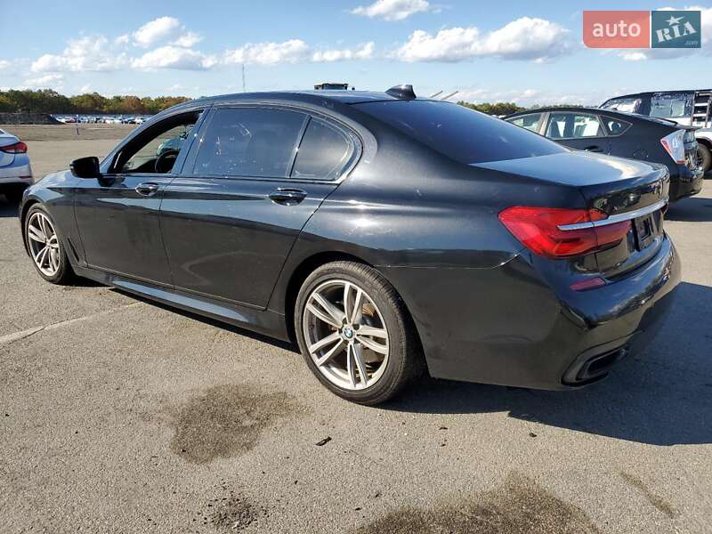 Седан BMW 7 Series 2018 в Киеве