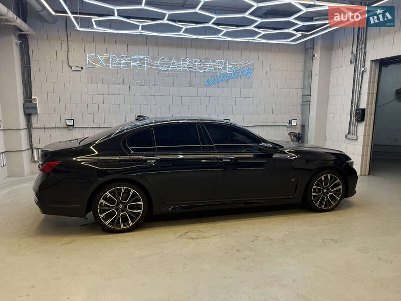 Седан BMW 7 Series 2022 в Киеве фото 10 Седан BMW 7 Series 2022 в Киеве