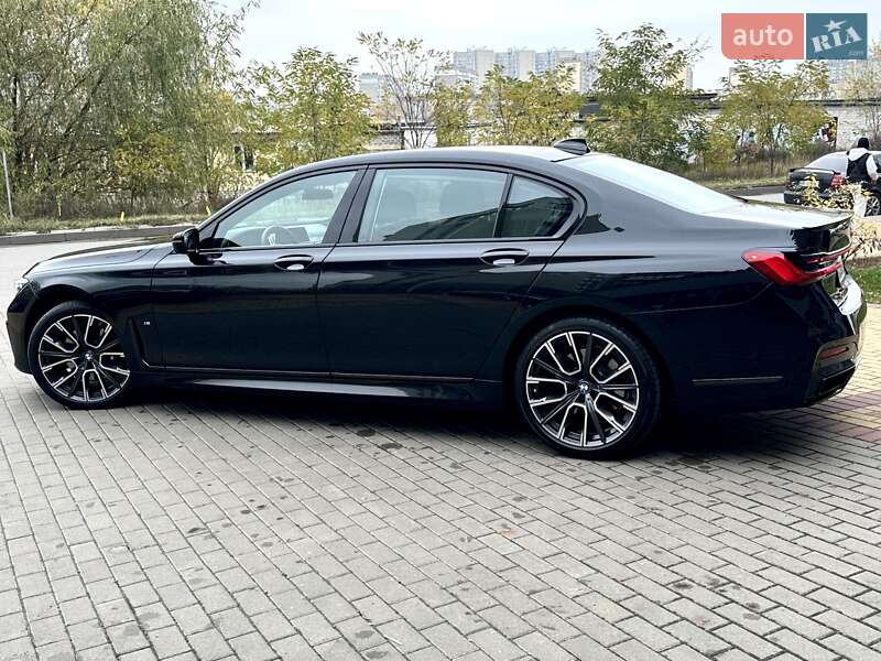 Седан BMW 7 Series 2022 в Киеве