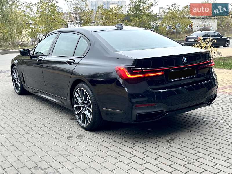 Седан BMW 7 Series 2022 в Киеве