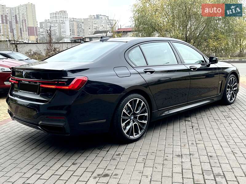 Седан BMW 7 Series 2022 в Киеве