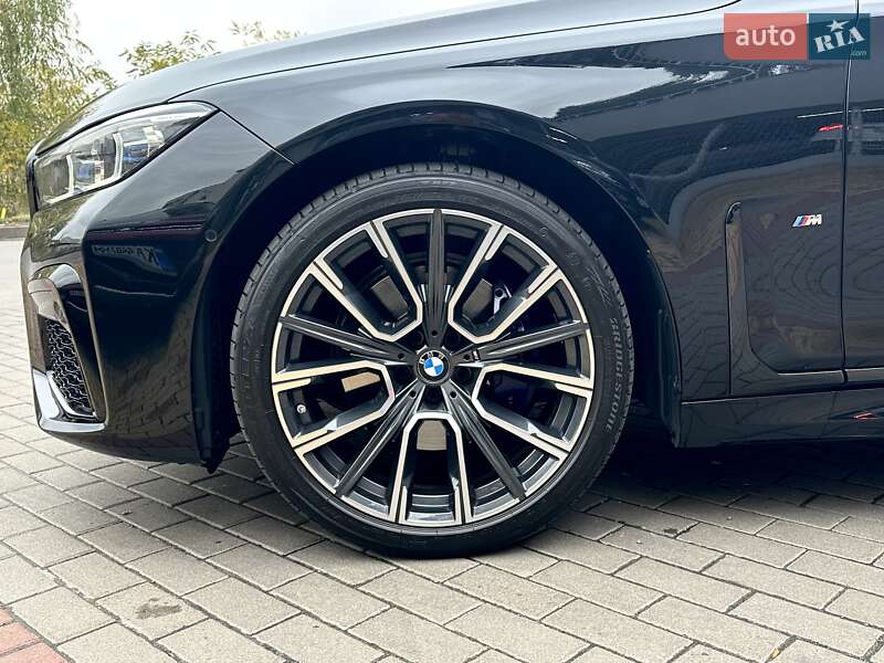 Седан BMW 7 Series 2022 в Киеве