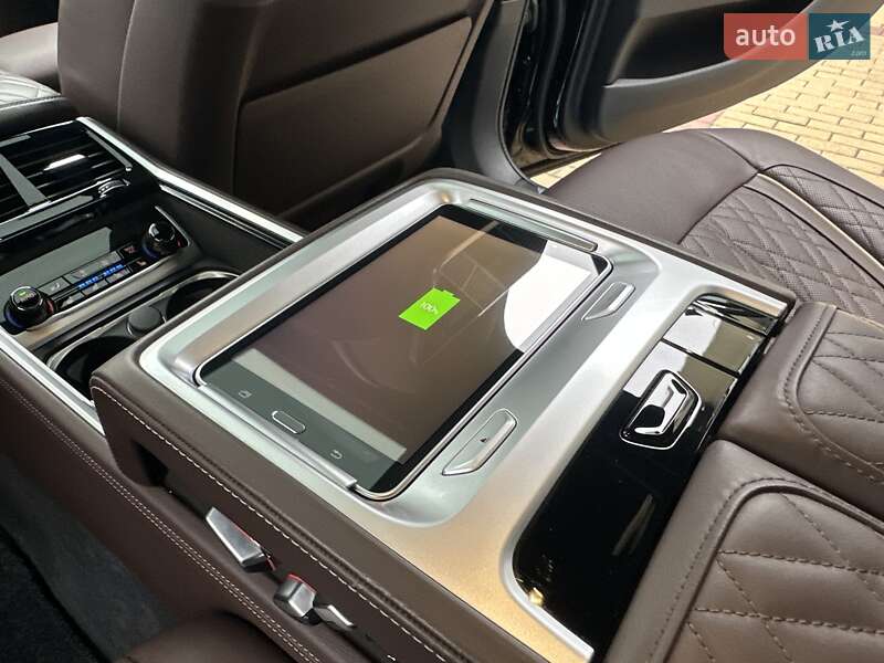 Седан BMW 7 Series 2022 в Киеве