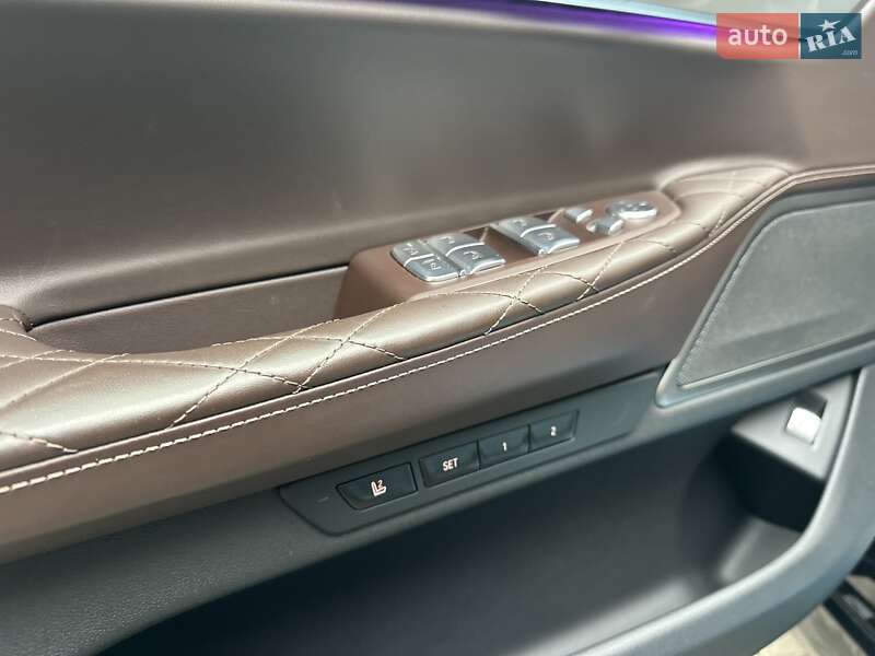 Седан BMW 7 Series 2022 в Киеве