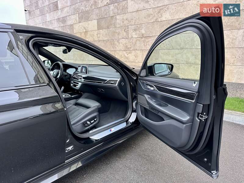 Седан BMW 7 Series 2022 в Киеве фото 92 Седан BMW 7 Series 2022 в Киеве