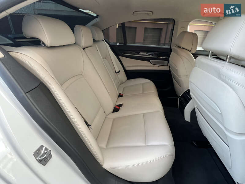 Седан BMW 7 Series 2012 в Ивано-Франковске