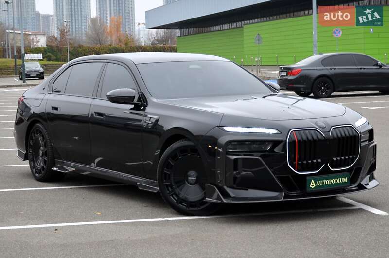 Седан BMW 7 Series 2024 в Киеве