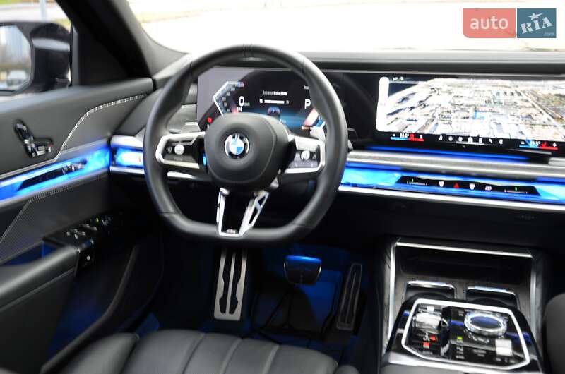 Седан BMW 7 Series 2024 в Киеве