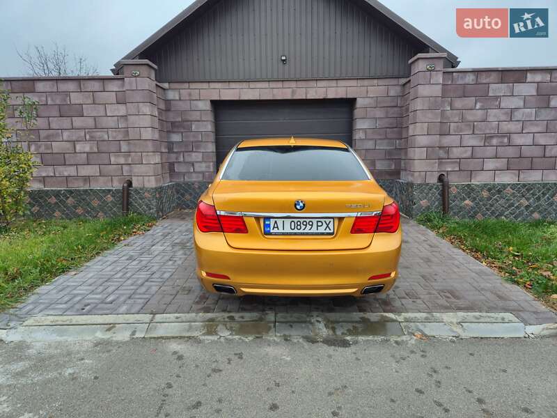 Седан BMW 7 Series 2011 в Богуславі