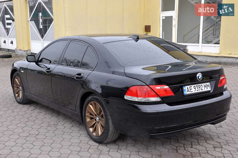 Седан BMW 7 Series 2007 в Львове