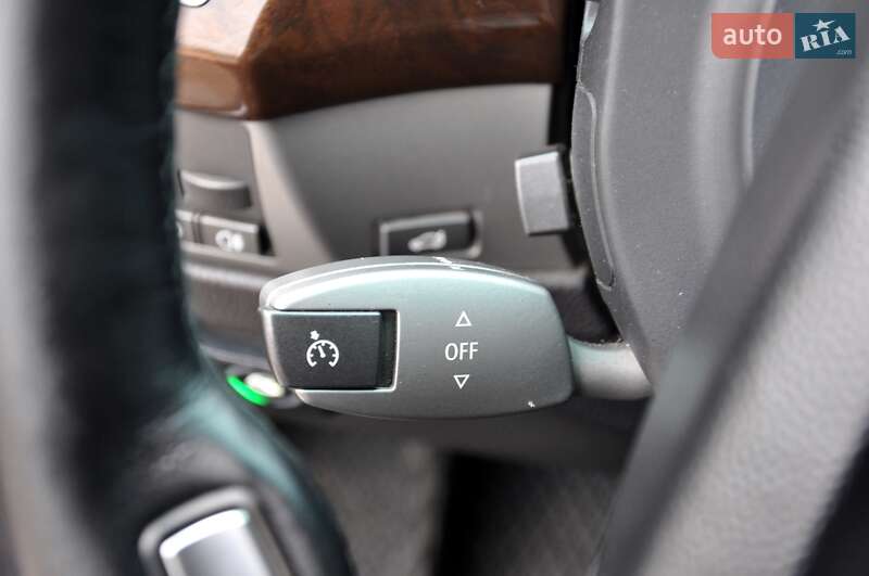 Седан BMW 7 Series 2007 в Львове