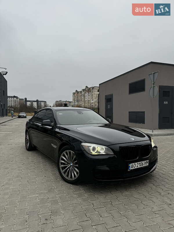 Седан BMW 7 Series 2010 в Калуше