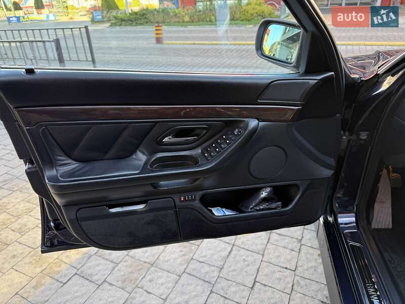 Седан BMW 7 Series 1997 в Львове