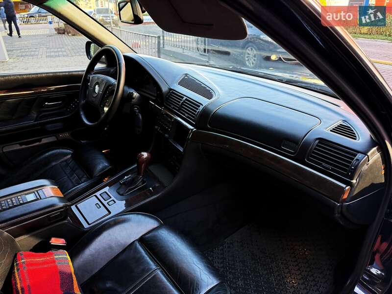 Седан BMW 7 Series 1997 в Львове