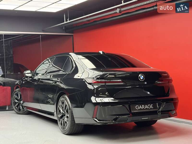 Седан BMW 7 Series 2024 в Киеве фото 29 Седан BMW 7 Series 2024 в Киеве