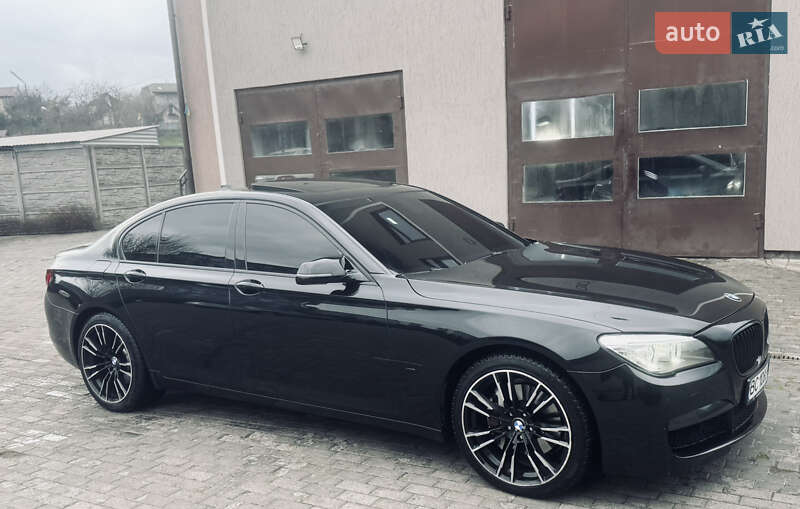 Седан BMW 7 Series 2012 в Львове