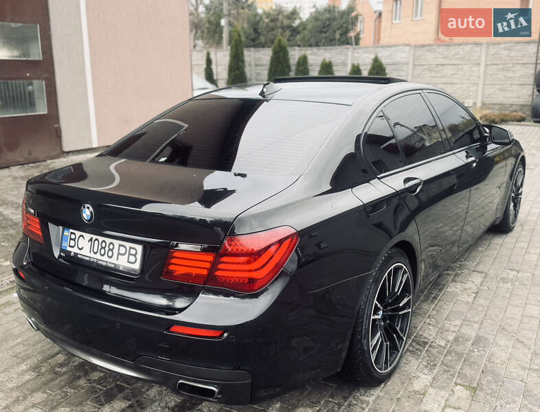 Седан BMW 7 Series 2012 в Львове