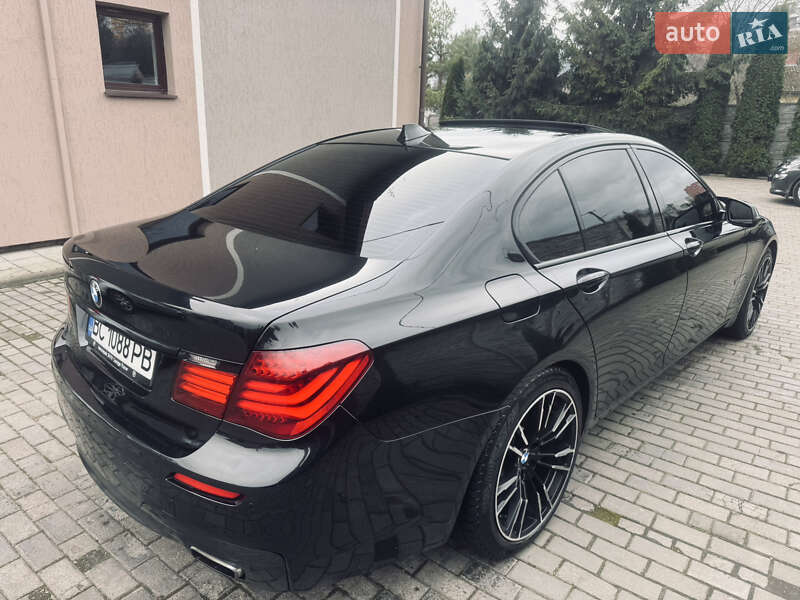 Седан BMW 7 Series 2012 в Львове