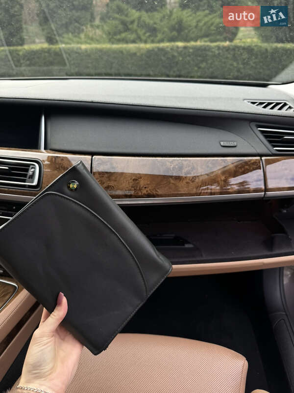 Седан BMW 7 Series 2013 в Тернополе