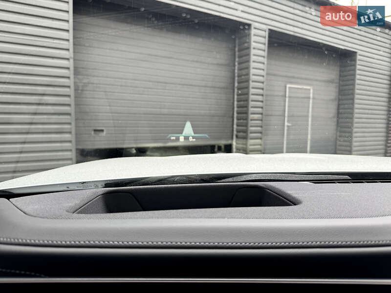 Седан BMW 7 Series 2023 в Киеве